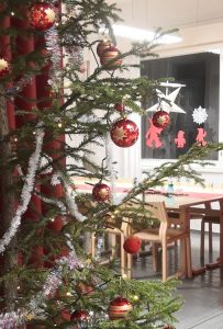 Pikkujoulukaraoke Vaarantalolla 13.12.25 klo 18.00 – 23.00. TERVETULOA!